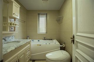 简约美式风格140平四居卫生间浴缸装修图片