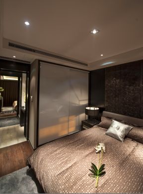 现代新中式风格125平三居卧室灯光设计图片