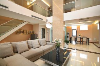 260平现代风格跃层客厅设计效果图赏析