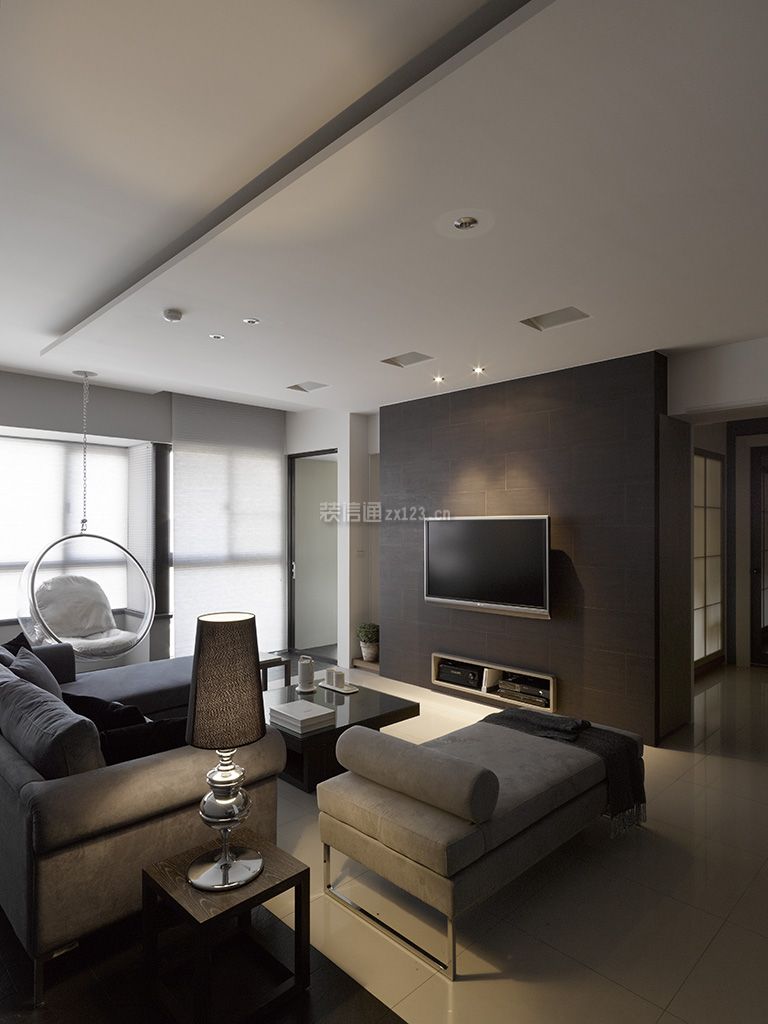 124平米现代简约风格两居室客厅电视墙装修图片
