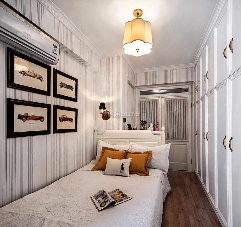 80平米现代美式风格三居卧室大衣柜设计图片
