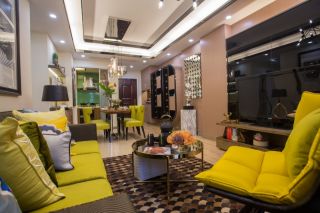 现代风格168平客厅黄色沙发装修效果图