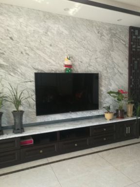 新中式风格家庭客厅电视墙设计装潢图片