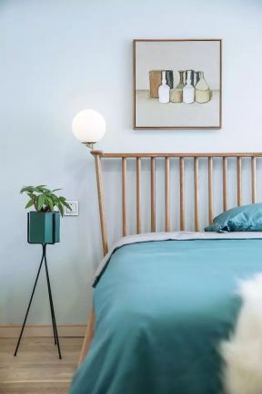 北欧风格家庭卧室床头装饰画图片欣赏