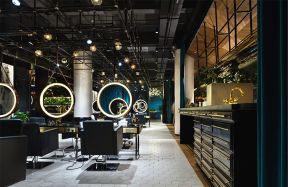 现代工业风格180平米美容美发店桌椅设计图片