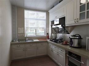 92平米现代欧式风格二居室厨房橱柜家装效果图