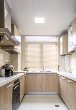 98平米现代简约风格U型厨房橱柜装修效果图