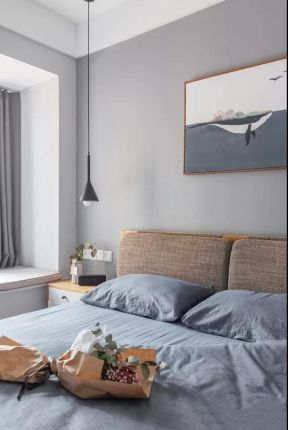 北欧风格90平米两居室卧室吊灯装饰图片