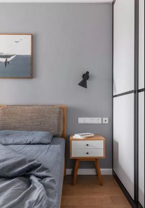 北欧风格90平米两居室卧室床头柜装饰图片