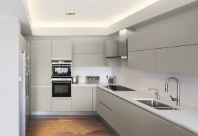 155平四居室厨房整体橱柜设计装修效果图