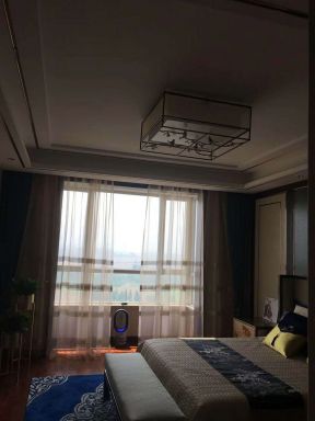 新中式风格140平米三居卧室窗帘搭配家装图片