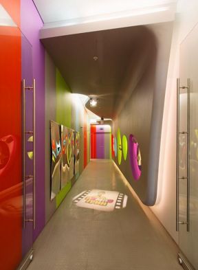  幼儿园走廊装饰 2020幼儿园走廊设计效果图  幼儿园走廊环境