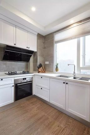 89平米现代简约风格二居室厨房窗户设计图