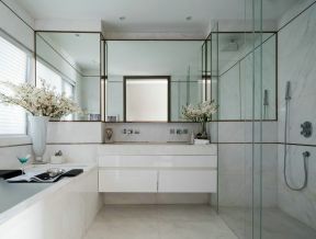  2020卫生间淋浴房  2020卫生间镜子装修图片 卫生间镜子效果图 