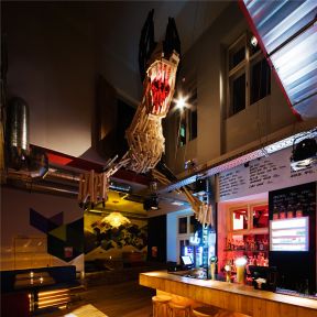 现代风格1200平米大型酒吧室内装修图片