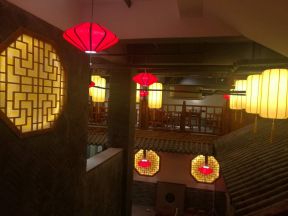 400平米中式风格火锅店吊灯设计图片