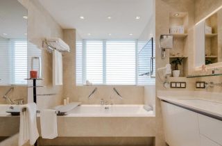 134平的房子浴室装修毛巾架效果图片