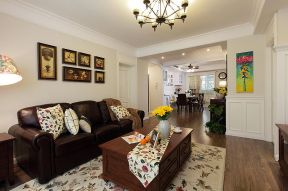 137平美式客厅真皮沙发实木茶几装修效果图