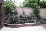 深圳花园设计教你如何利用老式物件来装饰花园，打造一个复古的花园