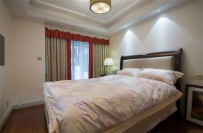 现代欧式风格91平三居新房卧室布艺窗帘设计图片