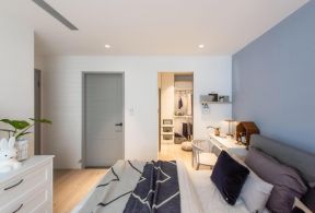 2020现代卧室简单装修  卧室步入式衣帽间设计效果图 卧室步入式衣帽间设计