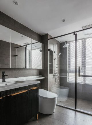 186平米卫生间淋浴房玻璃门装修效果图