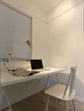 北欧简约风格110平米新房书房书桌设计图片