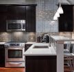 2023温馨家庭厨房黑色橱柜设计图片