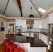 2023现代北欧风格复式住宅阁楼厨房设计图片