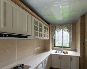 2020厨房吊柜图片 整体厨房吊顶效果图  2020厨房窗帘设计