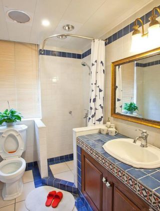 美式风格小户型家庭卫生间装修设计实景图