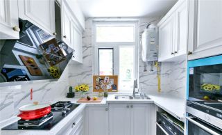 别墅家居厨房U型装饰设计效果图片