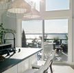 2023现代风格海景别墅厨房玻璃门设计图片