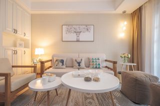 日式新房客厅白色茶几装修图片欣赏