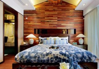东南亚风格主卧室室内床头木背景墙装修