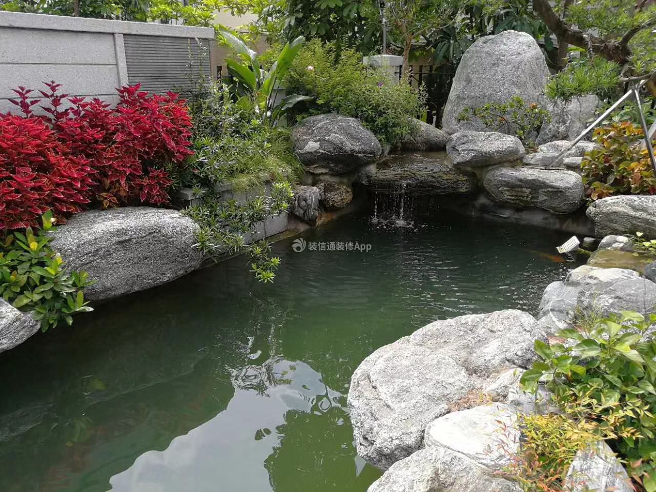 真黑石头假山鱼池过滤流水喷泉庭院水池别墅园艺设计施工阳台水景
