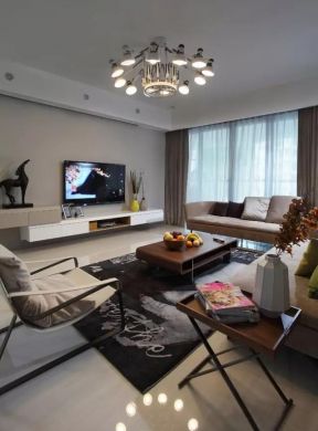 150平米四居现代简约风格家庭客厅电视墙设计图片