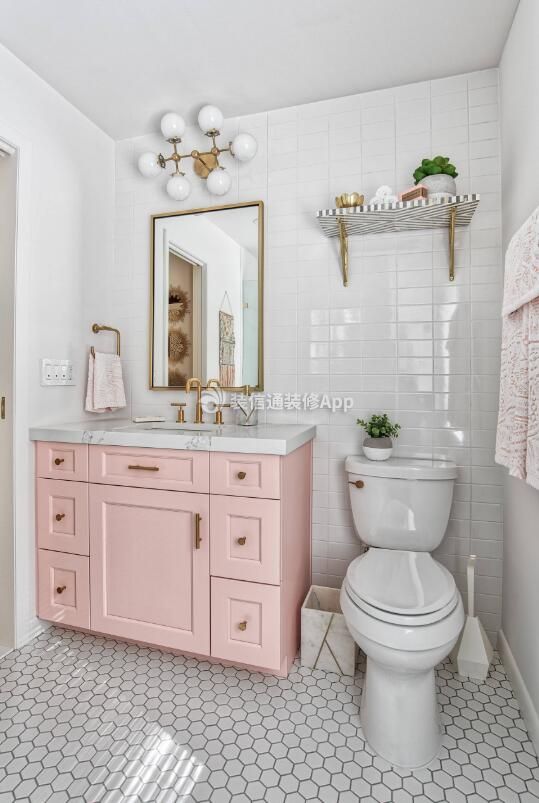 家用时尚卫生间粉色浴室柜装修装潢图片: