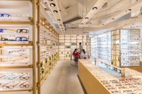 中式60平米眼镜店展示架装修设计效果图欣赏