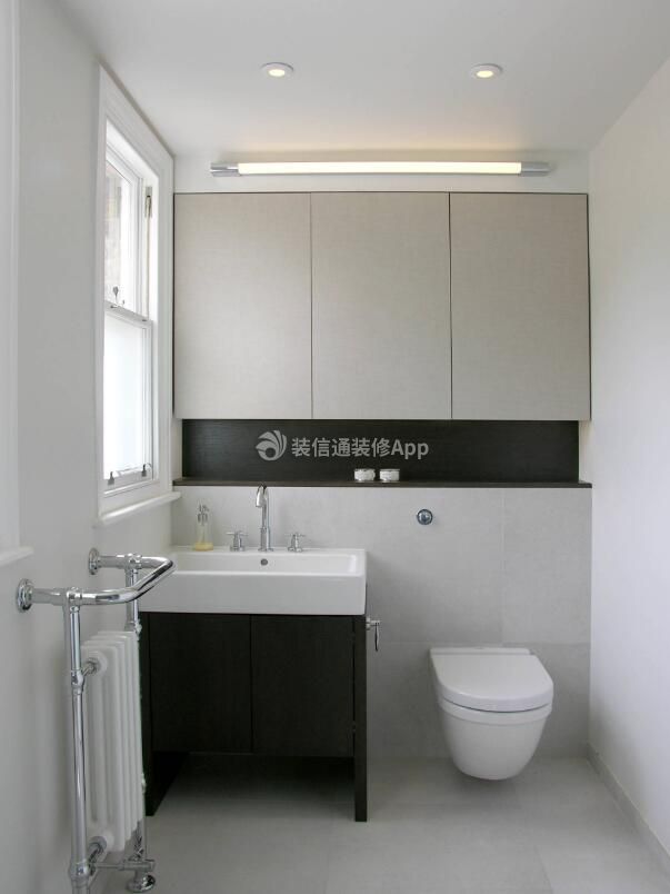 现代风格小型卫生间收纳柜装潢设计图片欣赏