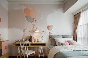 欧式风格两居儿童房彩绘壁纸图片