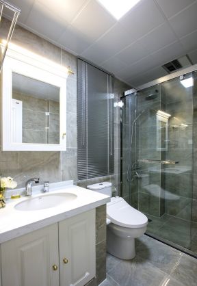美式风格两居室卫生间干湿分离设计图片