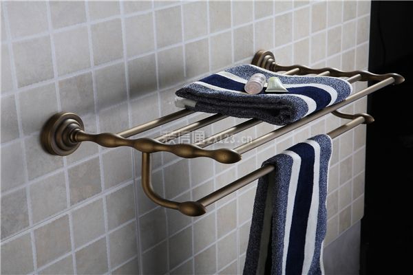 卫生间浴巾架