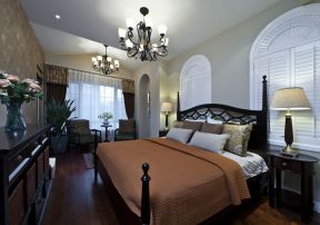 360平地中海风格别墅卧室实木床设计图片
