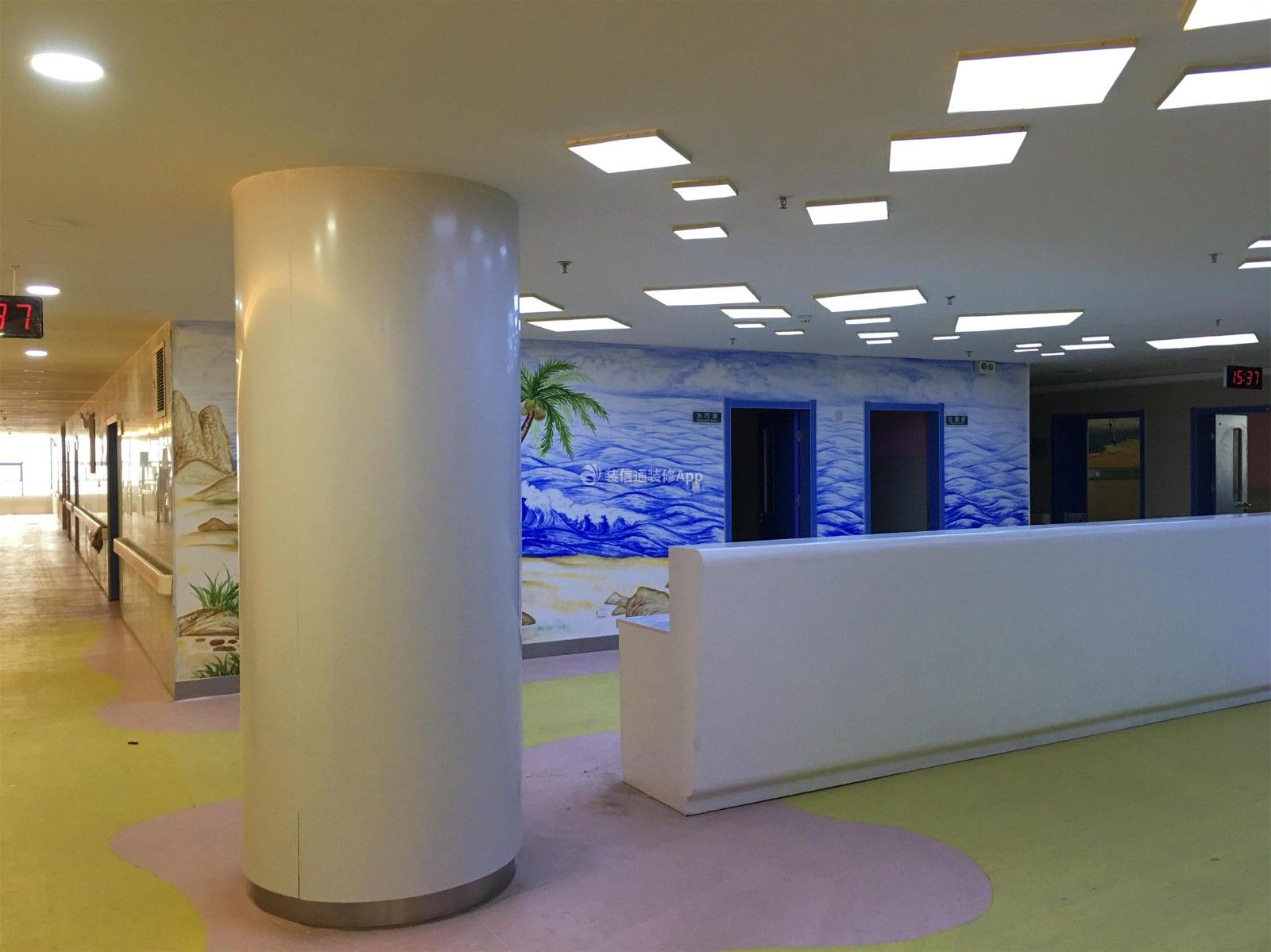 现代风格大型医院室内吊顶灯具装修图欣赏