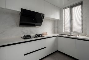  2020小户型白色厨房装修图 2020白色厨房橱柜装修效果图