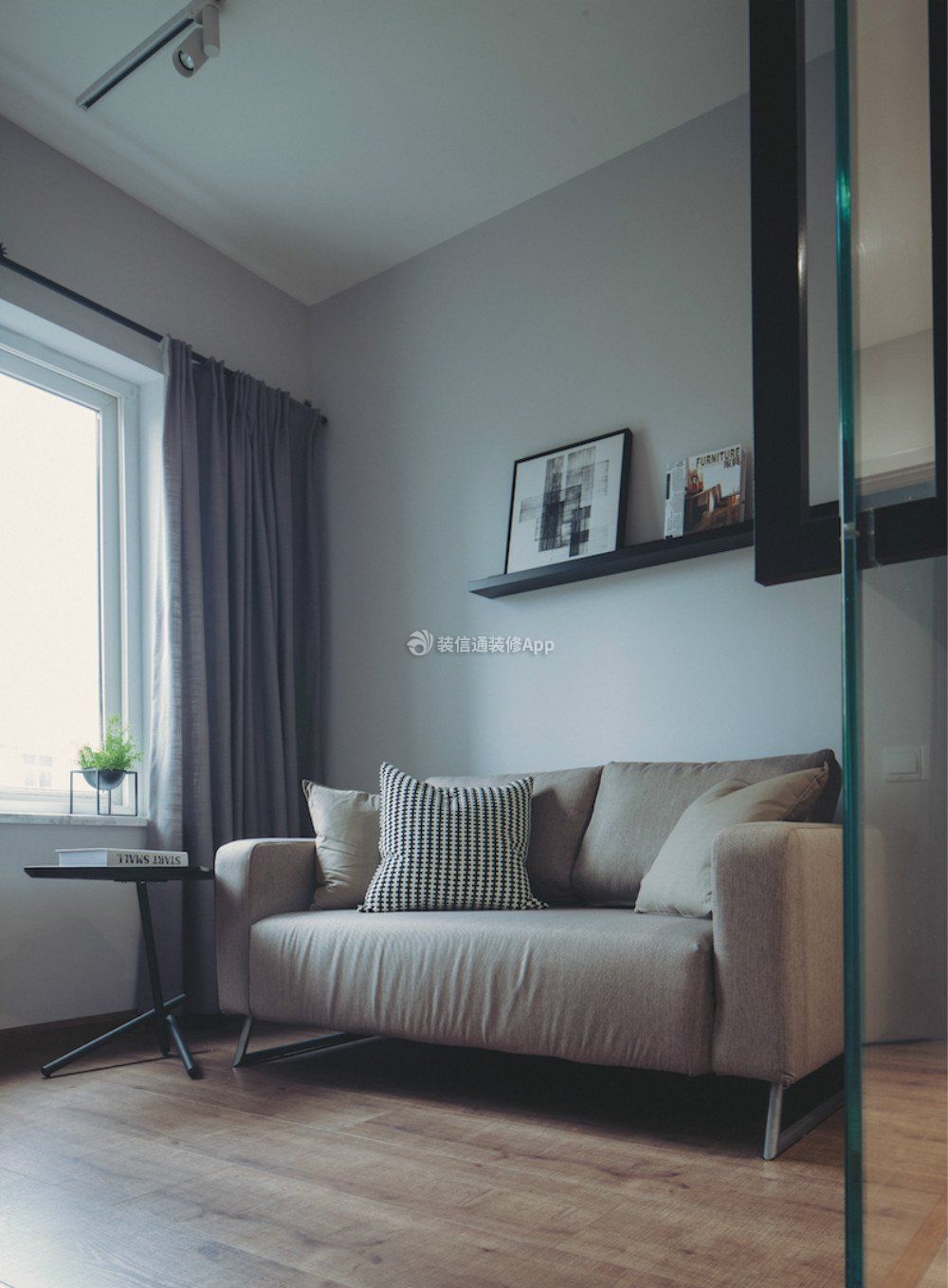 南湖湾140平米三居现代客厅沙发装修设计效果图欣赏