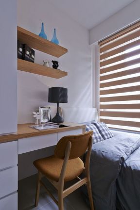 首创天阅嘉陵港式风格小户型卧室书桌设计效果图
