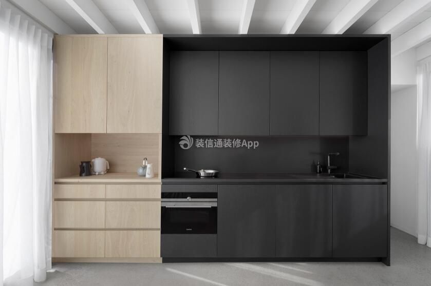 小型公寓开放式厨房黑色橱柜设计图片2023
