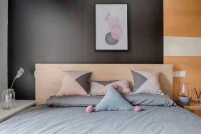 渝中名郡73平北欧风格卧室床头设计效果图片